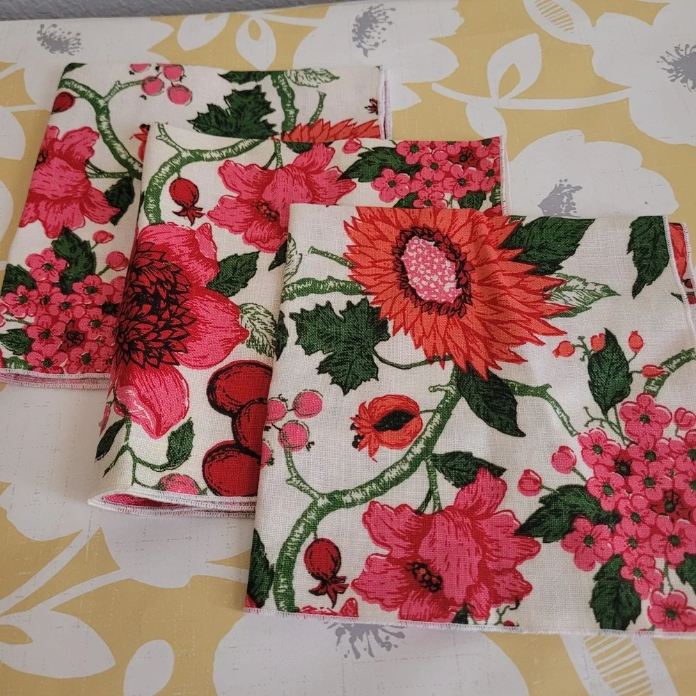Cloth Napkins Set Of 3 Vibrant Reds Dark Green Linen Blend Fabric 16x16 Quality